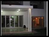 Vista-desde-el-interior-la-barr-y-hall