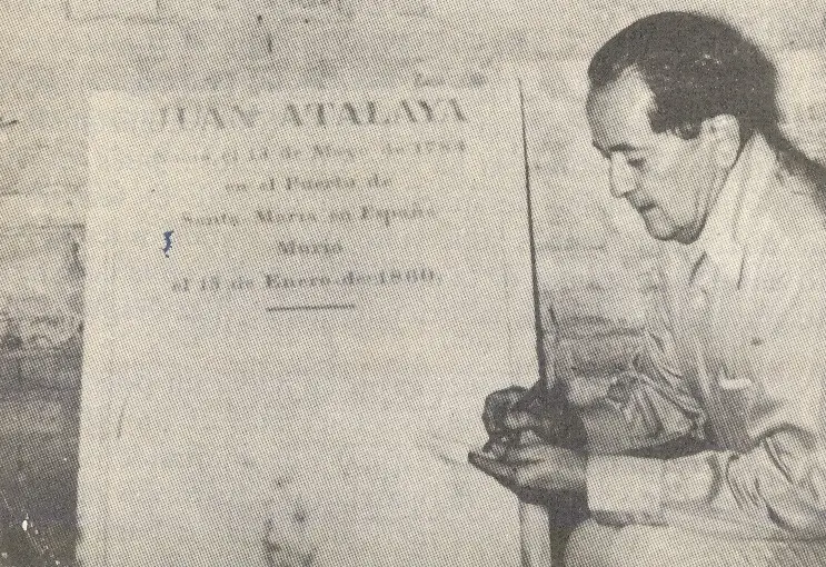 Lápida de don Juan Atalaya